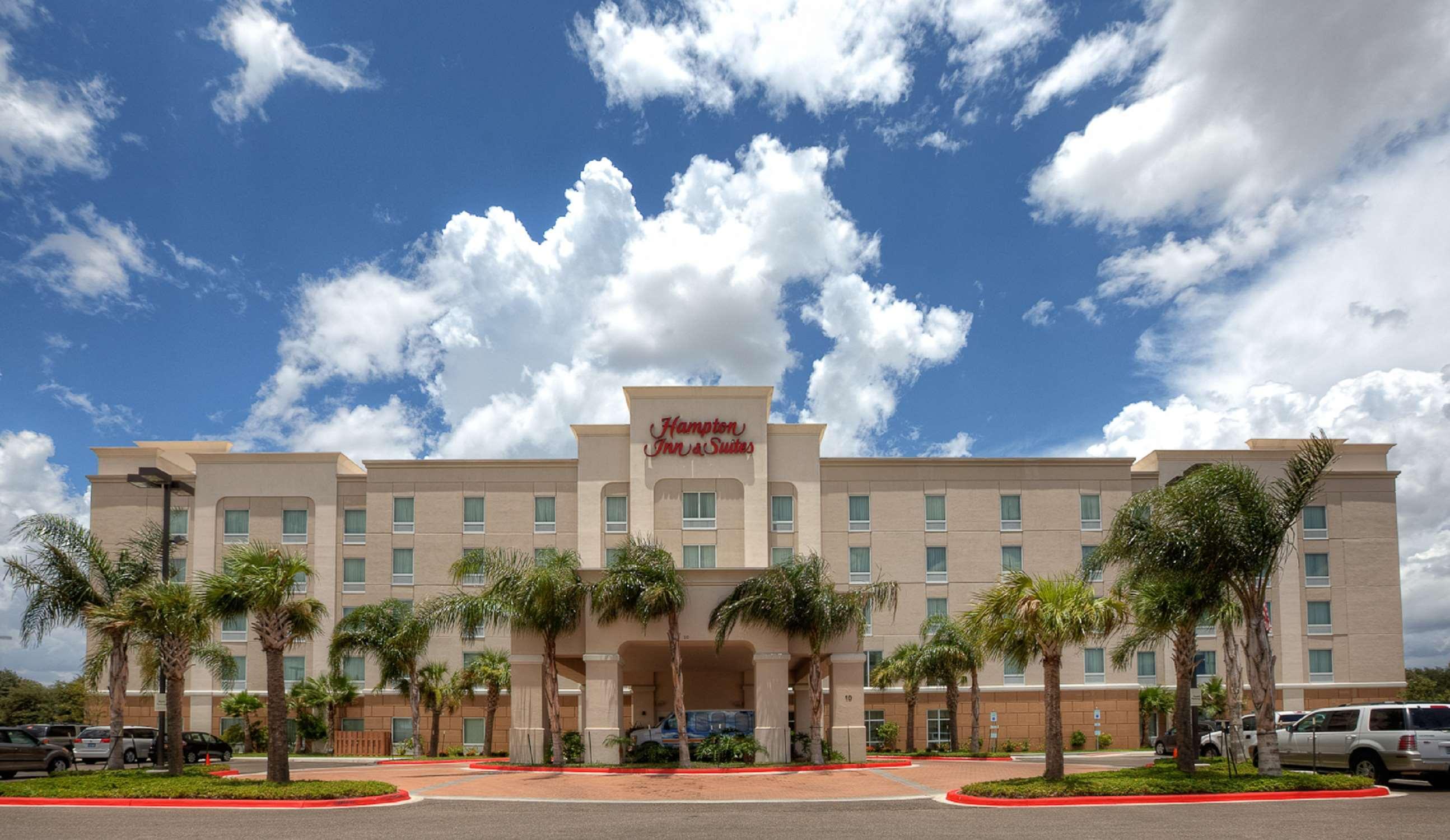 Hampton Inn & Suites Mcallen Exterior photo